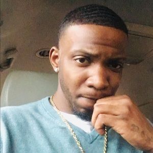 Meet your Posher, Avery